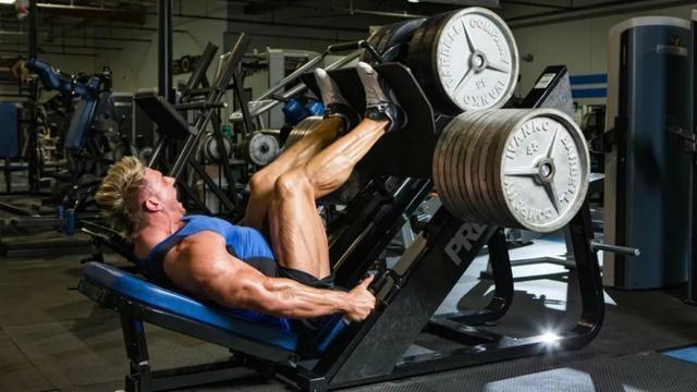 健身时，重量越大增肌效果越好，但请不要误解大重量的含义