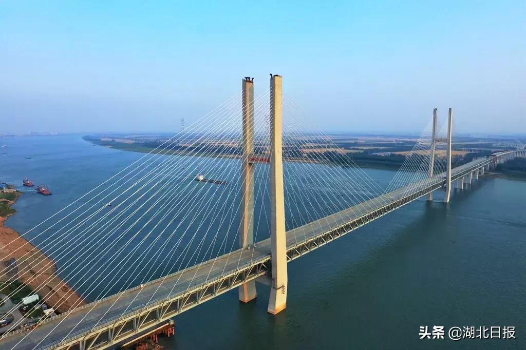 湖北各市长江大桥数量,湖北最大长江大桥图