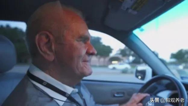 打零工的老人,bbc打工真实收入