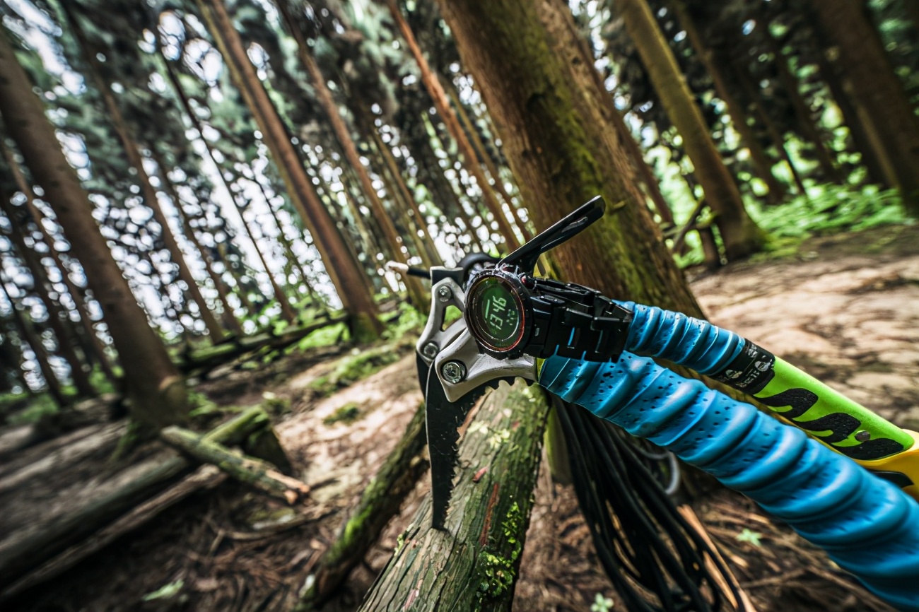 我与“熔岩瀑布”的日常PRW-30YT-1PR陪我体验浩瀚无垠