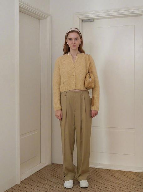 今冬最全毛衣穿搭攻略请收好,这个冬天条纹毛衣如何穿才不显胖