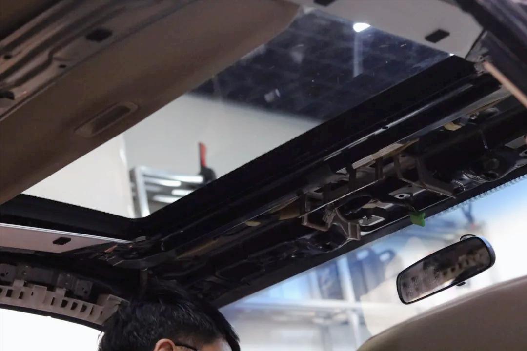 怪兽翻新车,怪兽修车翻新艾力绅