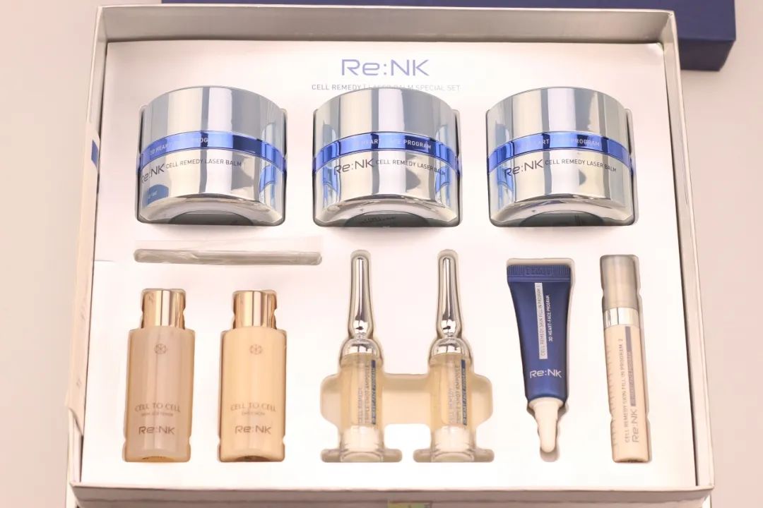 柳絮又又又又又又糊了我一脸，今天你涂面霜了没~