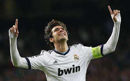 足球英雄卡卡,足坛上帝之子卡卡