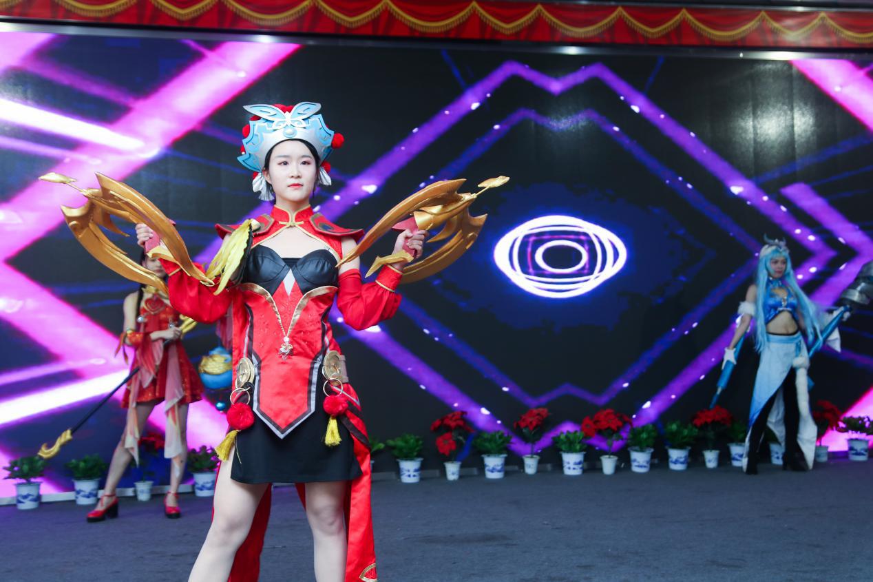 “聚力新华·赋能未来”长沙新华电脑学院电竞学院正式成立