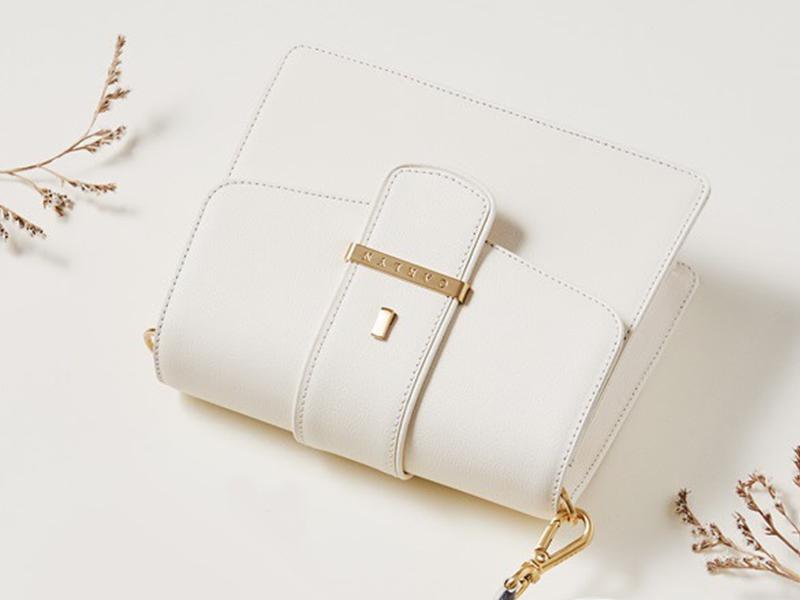 夫妻的世界韩素希包包,夫妻的世界韩素希同款包