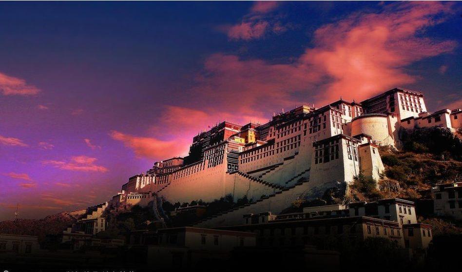 最迷人的秋季公路风景,最美的风景是在路上的不期而遇