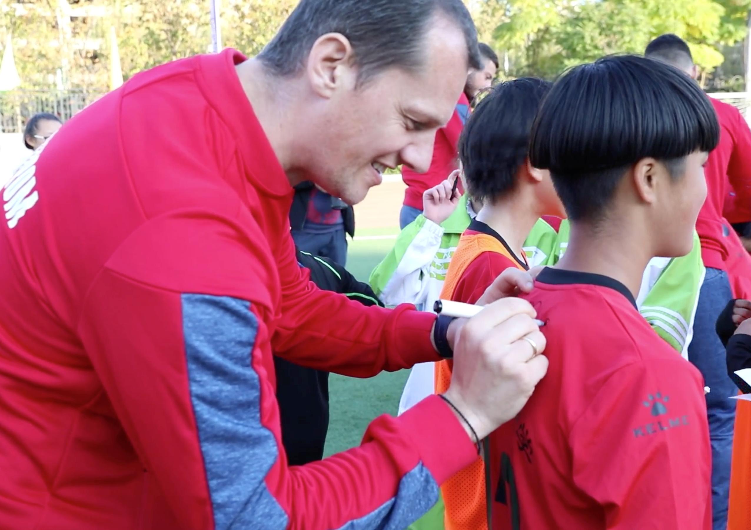 世界顶级足球俱乐部教练,世界顶尖足球教练