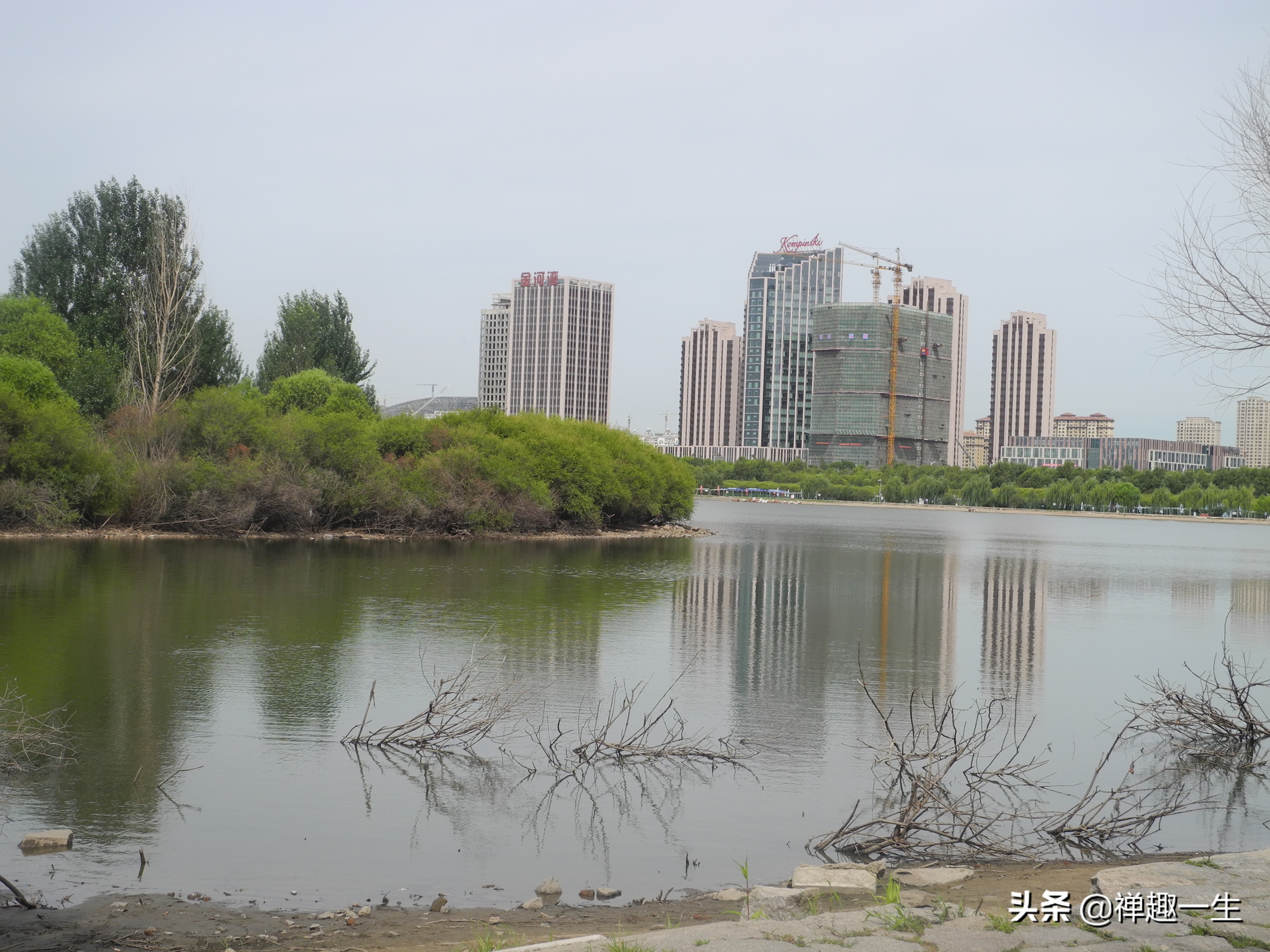 不是太阳岛！但大美湿地却都有一个像太阳般美丽的名字