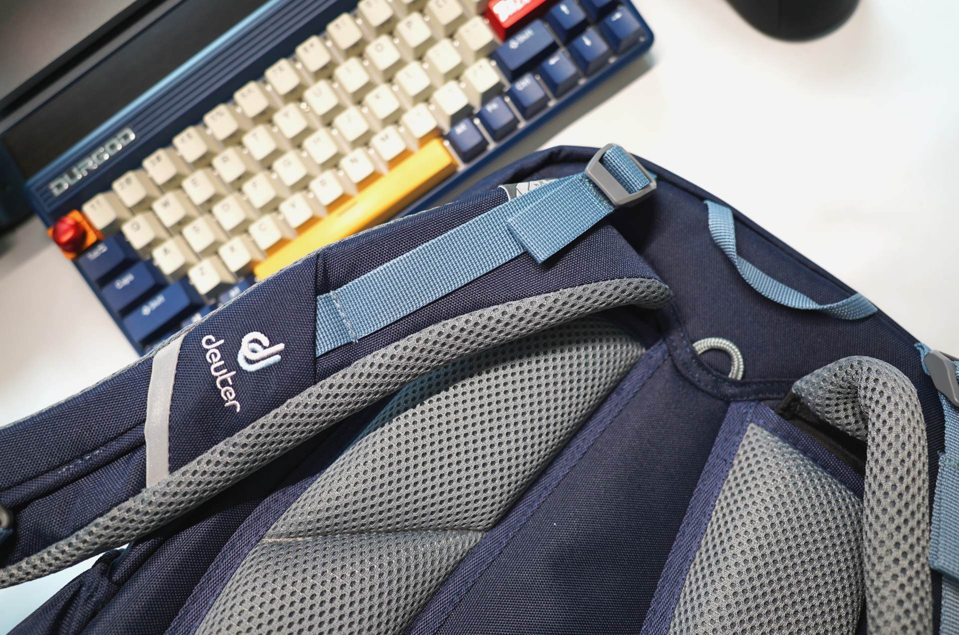 送给熊孩子的新年礼物，多特Deuter护脊儿童书包