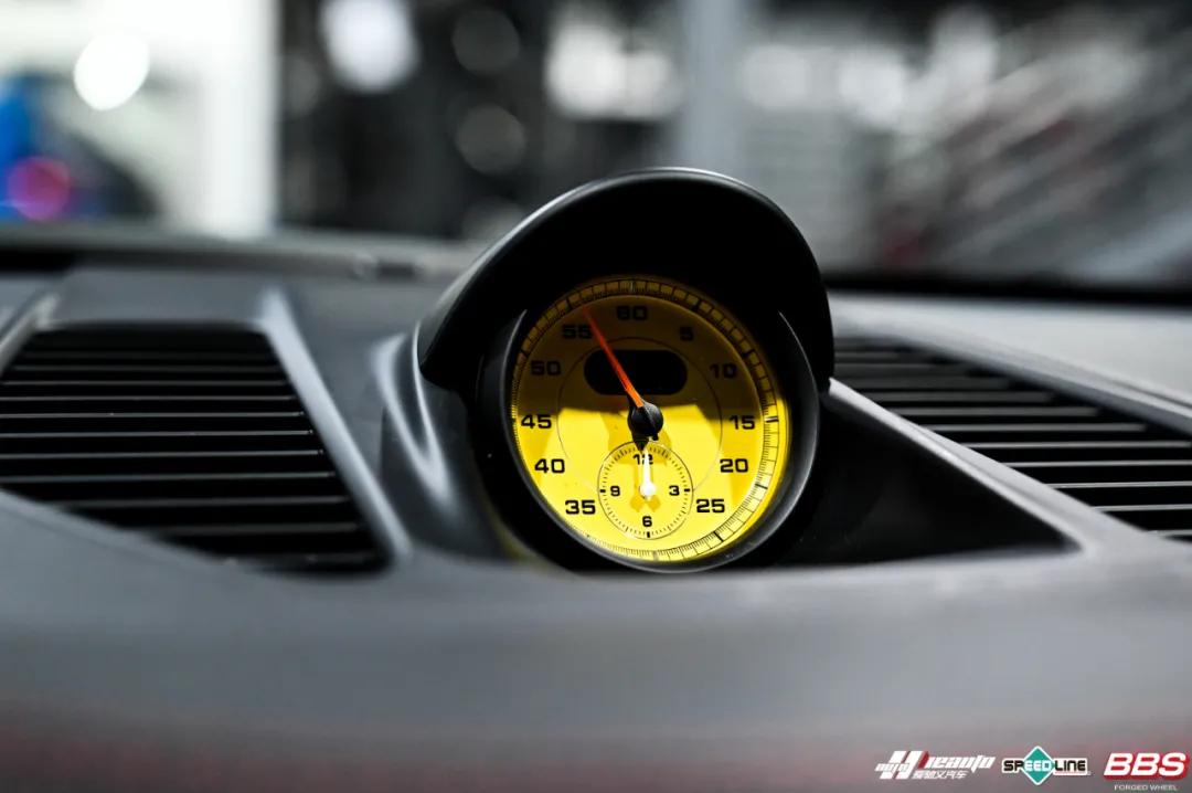 保时捷911gt3rs保养多少钱,提走一辆保时捷911gt3rs的过程