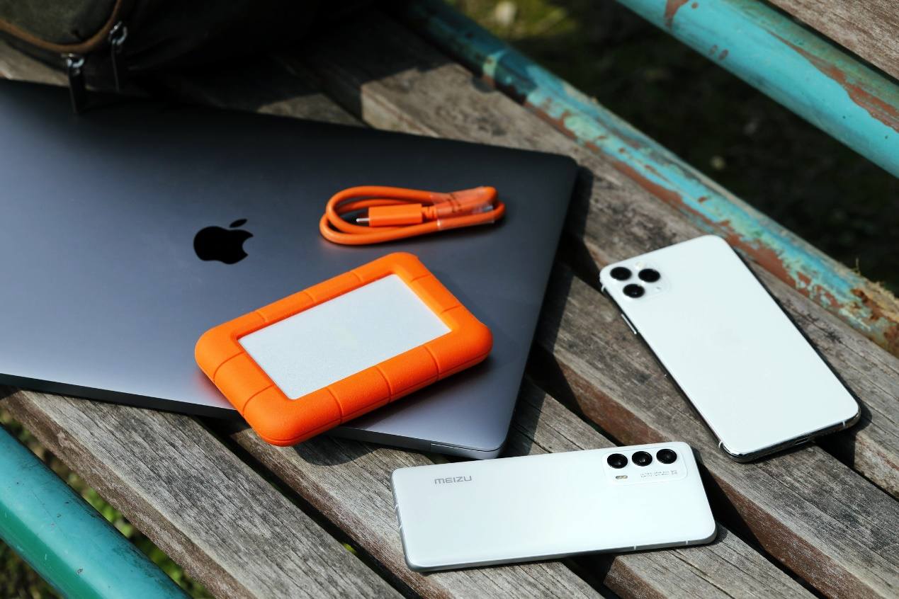 lacie三防移动硬盘,户外摄影最好用什么相机