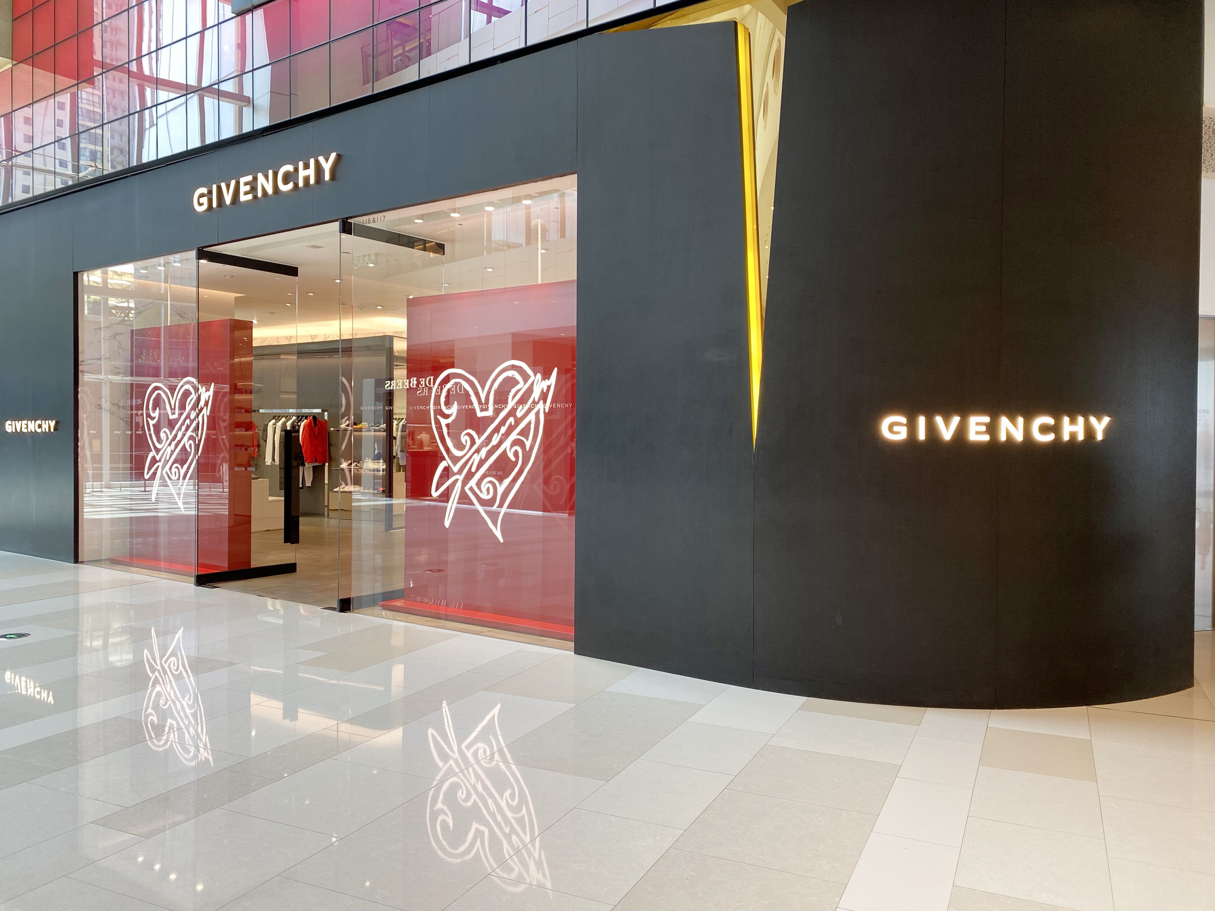 迪奥倾情呈献ladydior限时精品店,迪奥dioramour探店