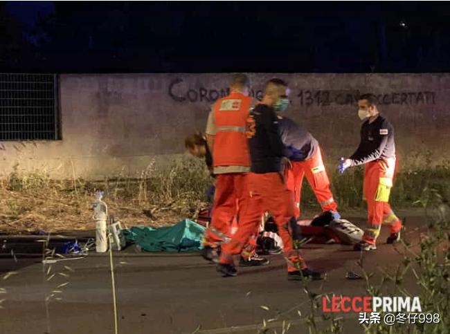 15岁意大利童星乘坐摩托车被撞身w，现场惨状曝光