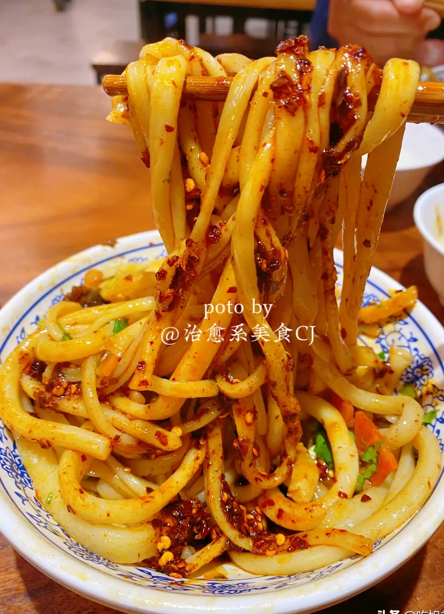 西安开面馆都有哪些特色面,最火爆的西安面馆