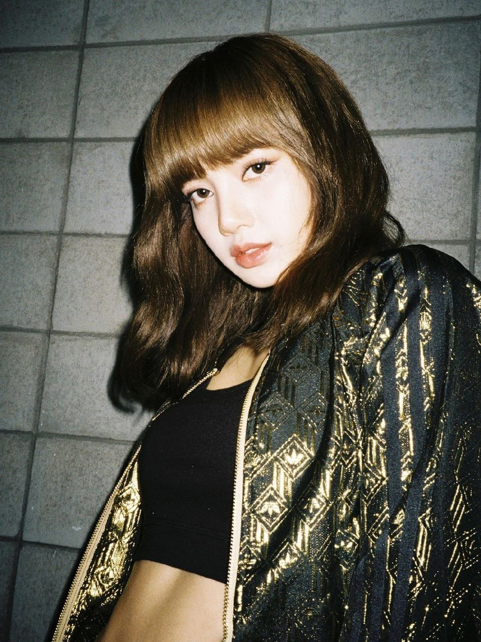 程潇的身材和lisa的身材,人间芭比lisa穿皮衣