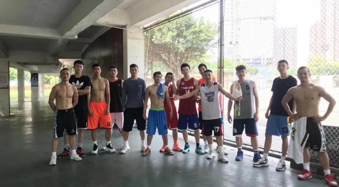 扎根佛山12年！两夺全国冠军！他们的篮球世界，没有声音