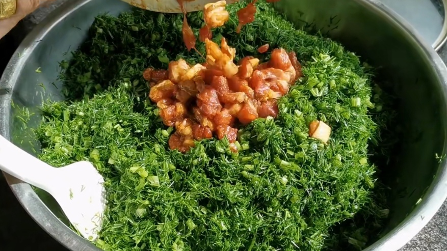 鸡蛋茴香馅包子调料做法,调茴香不能放什么调料