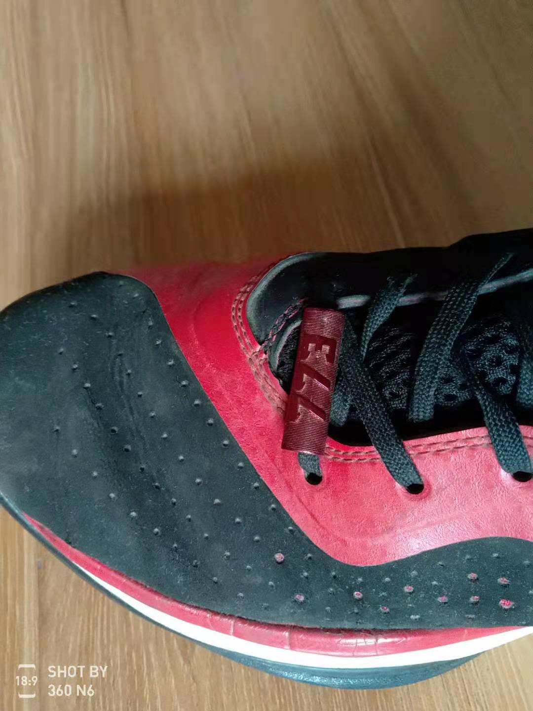 罗斯篮球鞋哪一代更好,罗斯773阿迪达斯