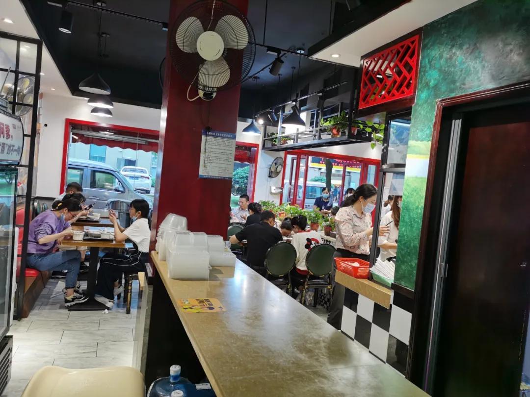 最近正宗浏阳蒸菜店,浏阳蒸菜生意火爆的小店