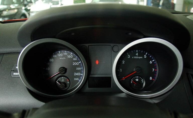 7万块钱的超跑,现代劳恩斯酷派哪一年的值得购买