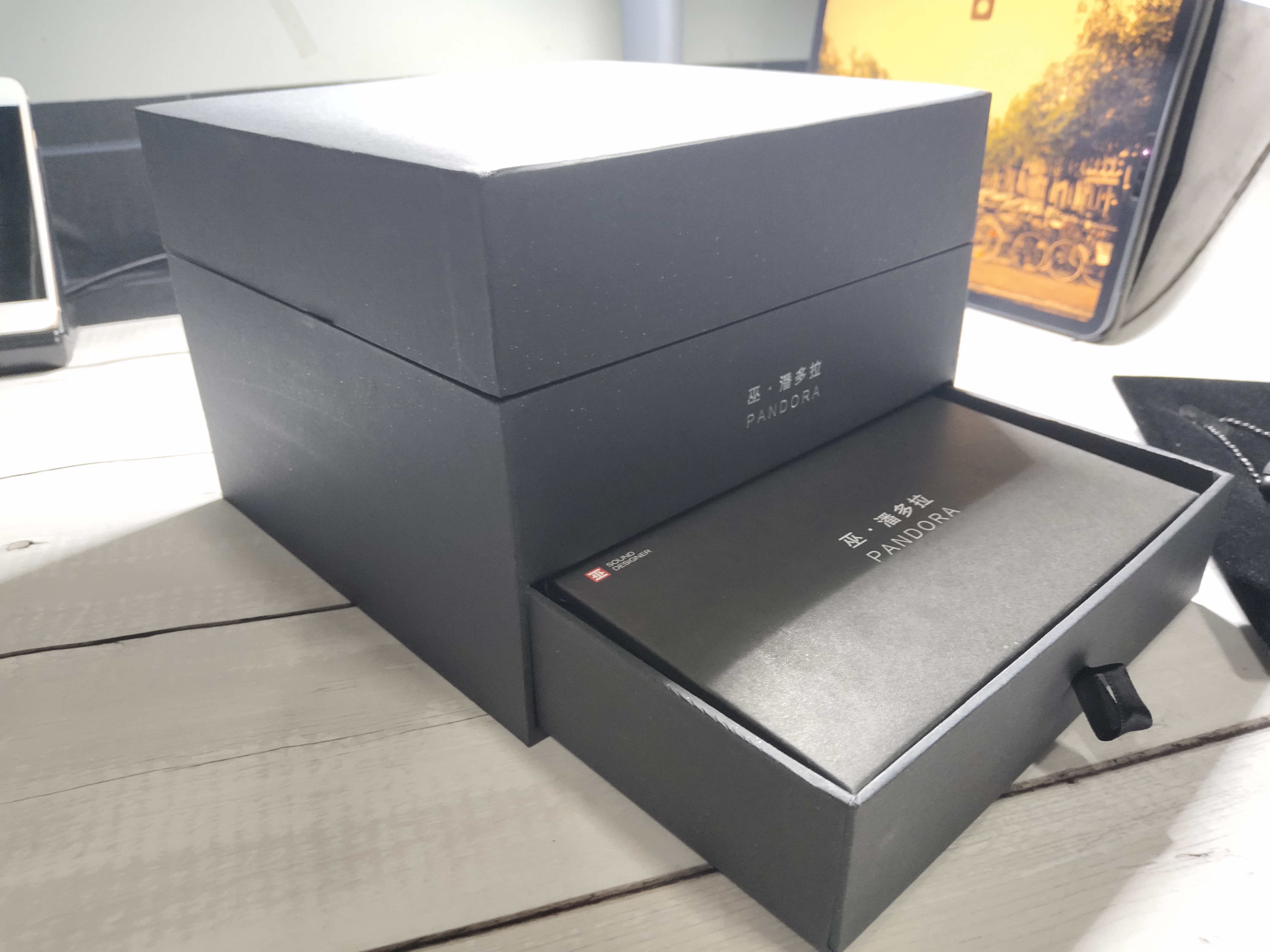 以爱之由，赋予潘多拉之名-巫潘多拉女性耳机体验