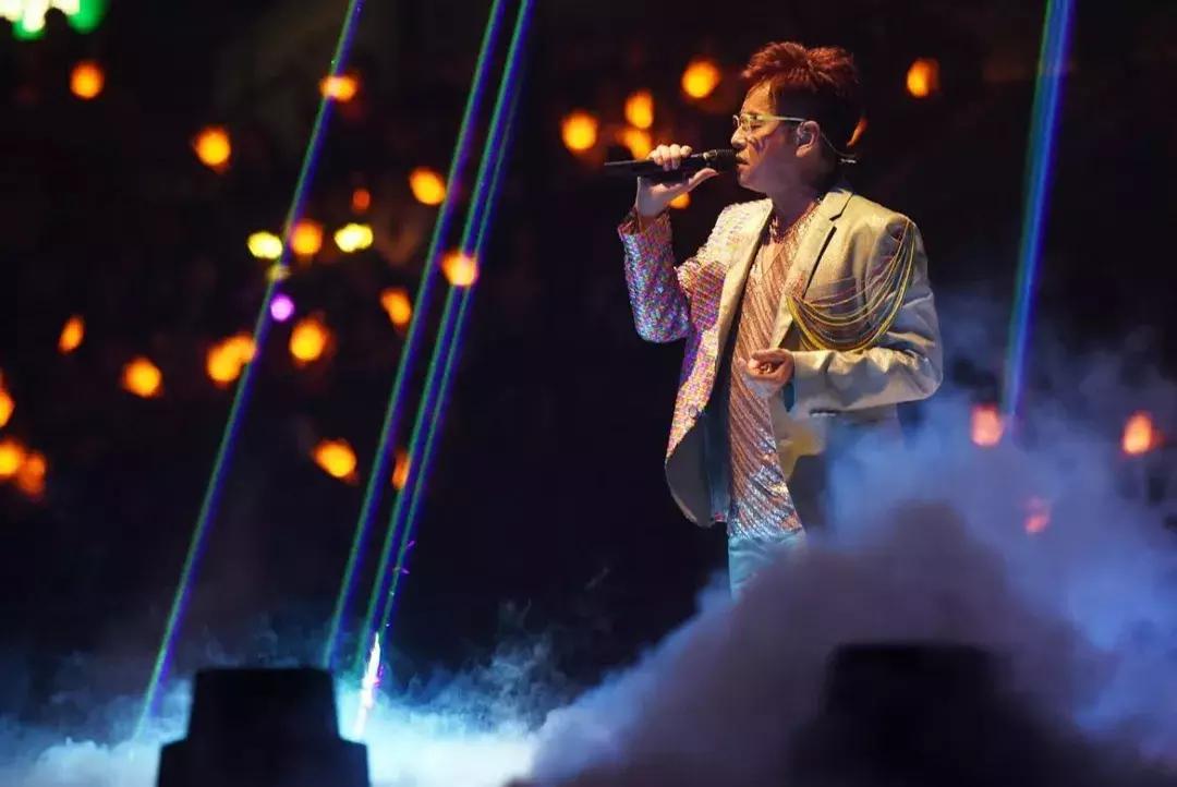 谭咏麟笑唱人生40年音乐派对,银河岁月40载演唱会谭咏麟北京站