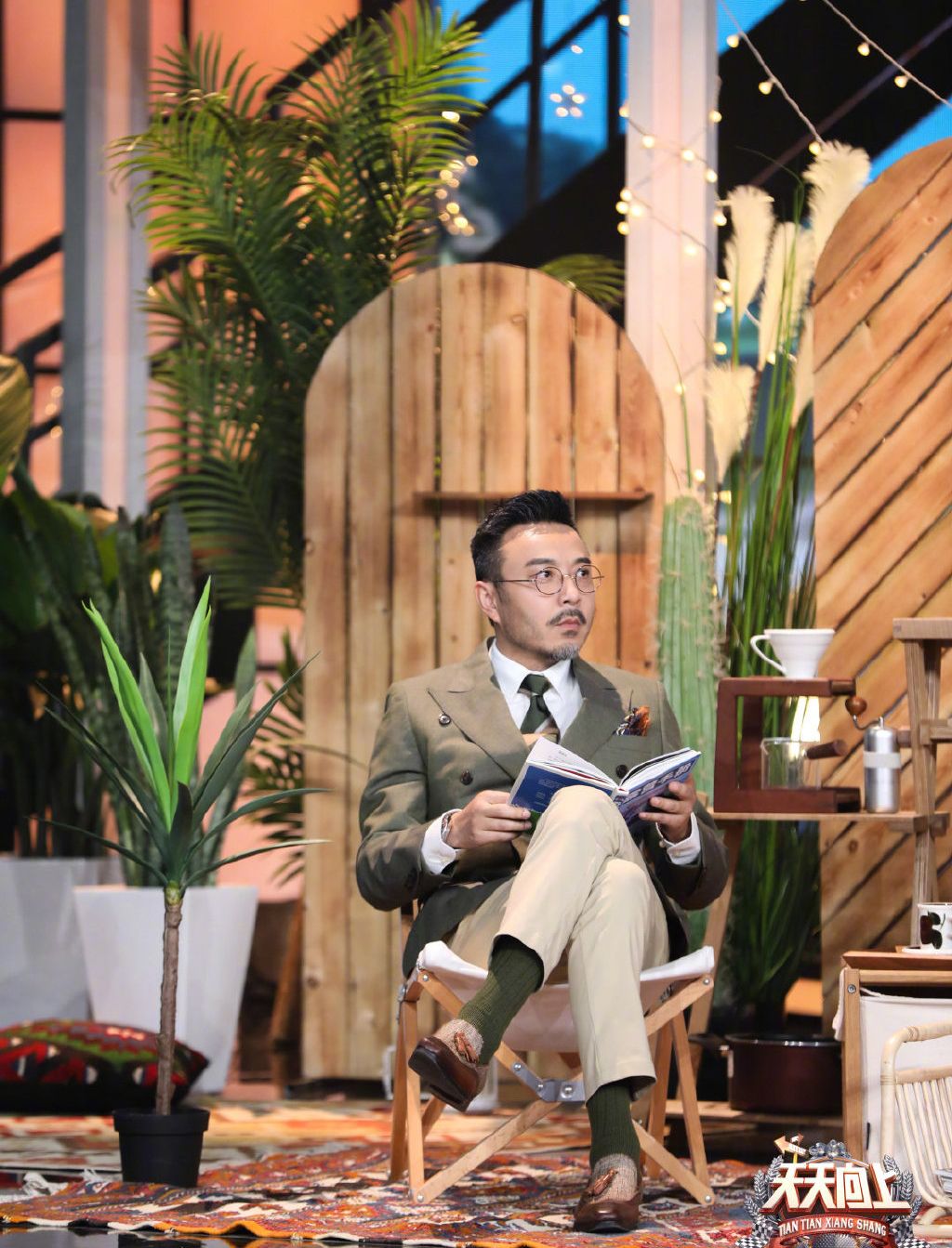 汪涵绿色西装,汪涵穿搭