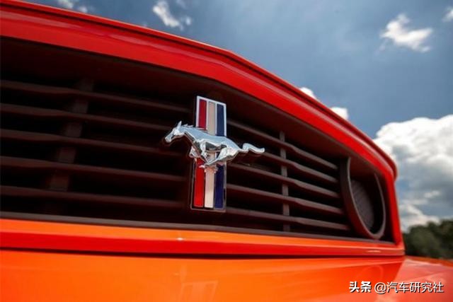 汽车标志像马的是什么牌子,汽车车标用什么做的