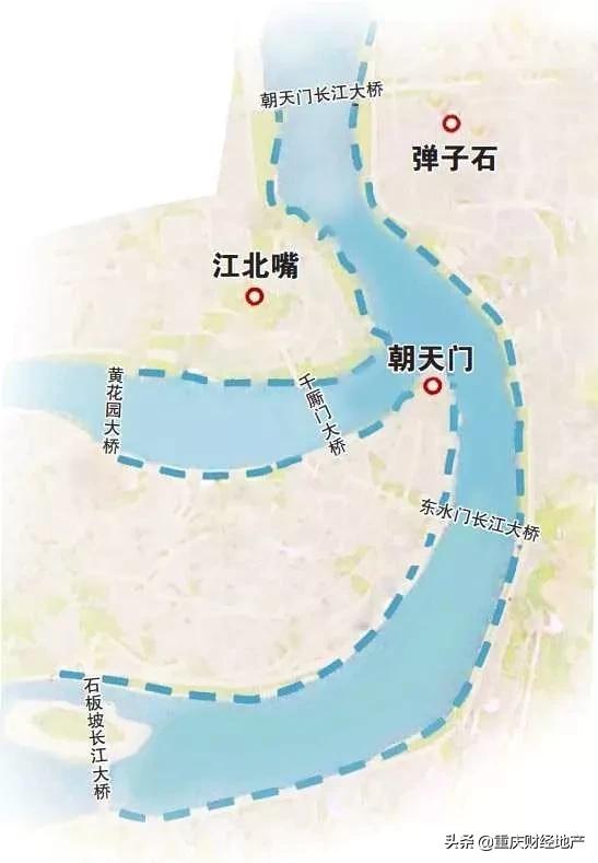 解放碑和两江四岸哪个好,重庆解放碑深度解析