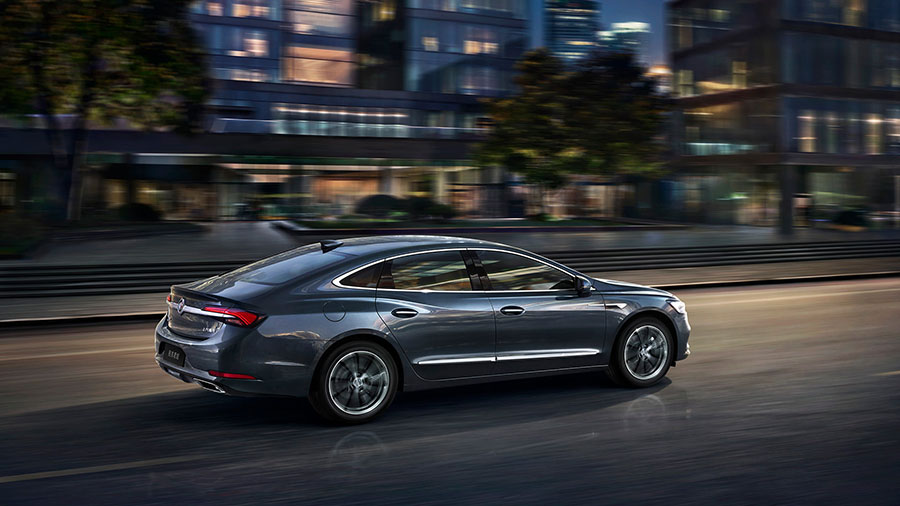 新款1.5t的君越值得买吗,最新款的君越降价6万是真的吗