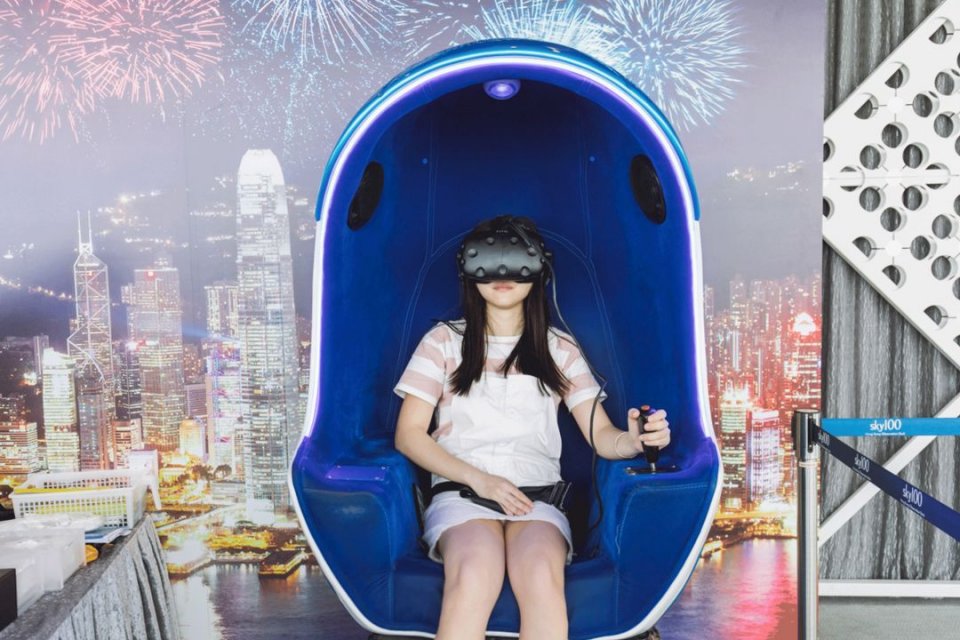 漫步香港街头感受港岛风景,逛整个香港要多长时间