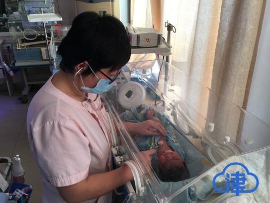 新春走基层除夕夜医院,新春走基层除夕夜急诊科很忙碌