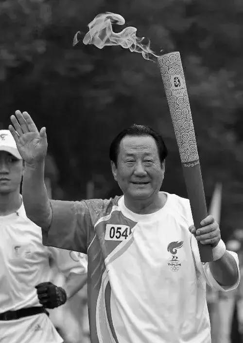 “平民市长”张百发去世，万里着力栽培他，与*瑞环李**为“哼哈二将”