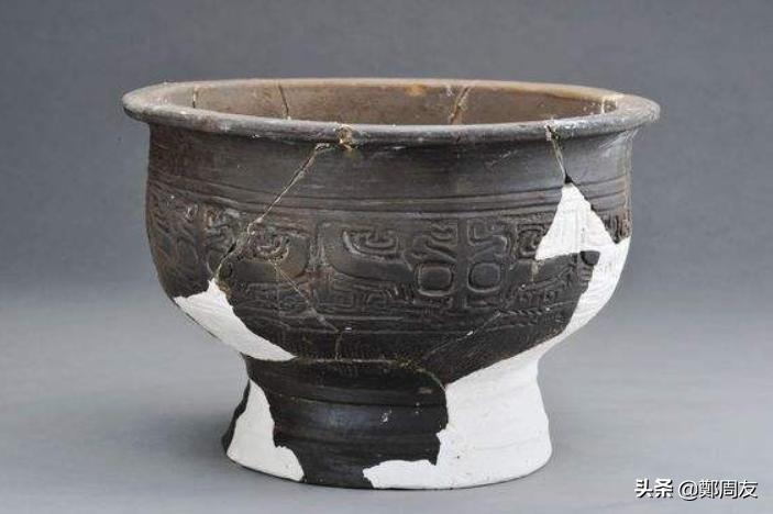 裴李岗遗址挖出来的东西,河南发现裴李岗时期遗址