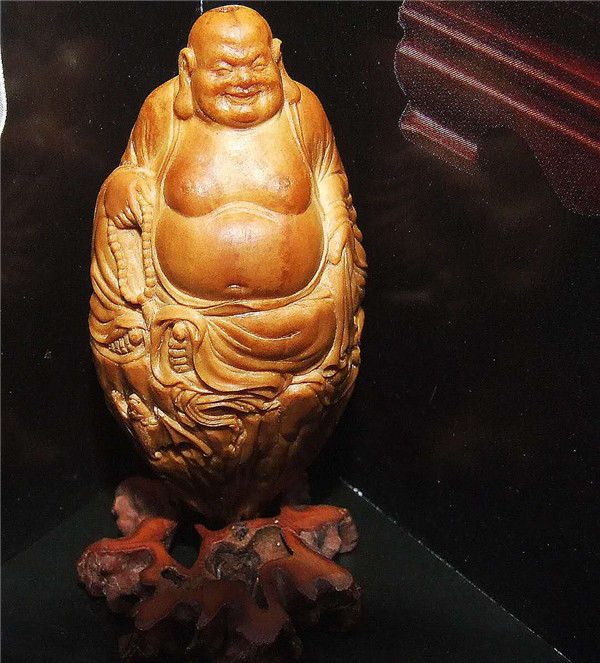 师父领进门，修行在个人——艺海核雕-黄树立的雕刻人生