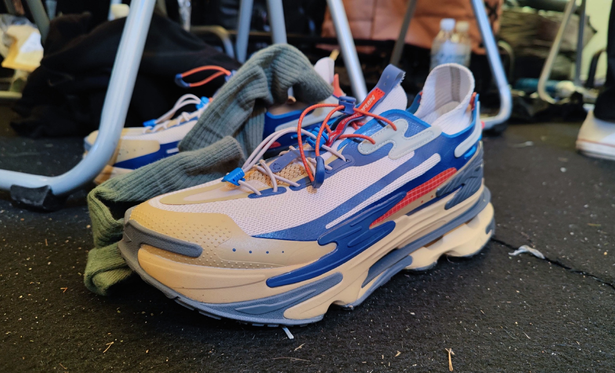 李宁鞋子时装周秀款,李宁走秀款鞋女鞋板鞋