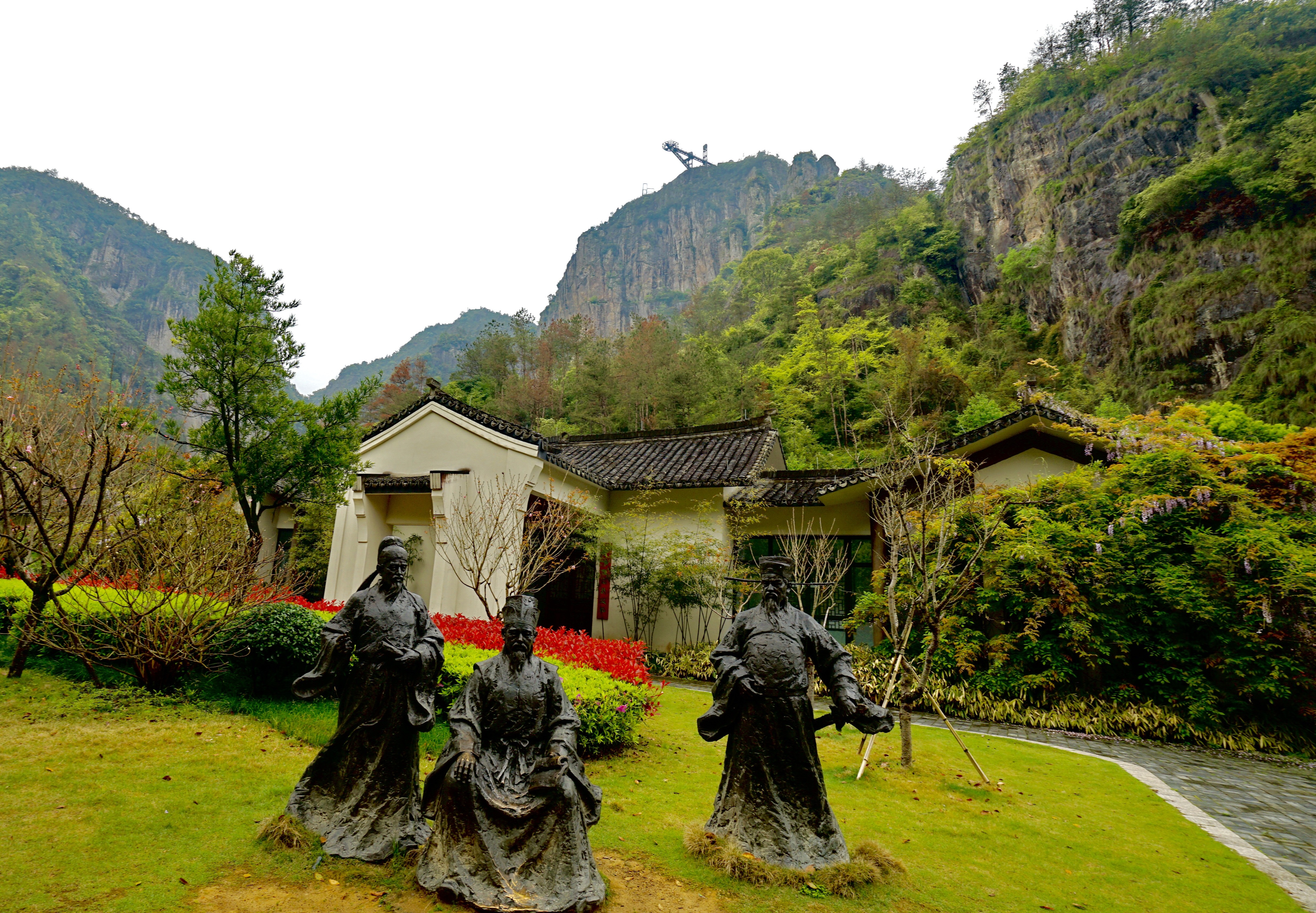 暑假凉快不晒的旅游地方,暑假避暑胜地最佳地方