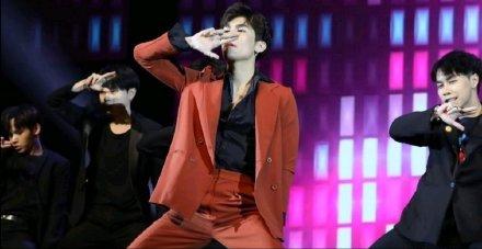 他泰最会跳舞的人：小地球人间扳手滚宝蹦迪小王子