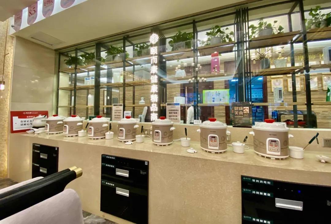 去长沙必去茶颜悦色,来长沙打卡茶颜悦色的朋友圈文案