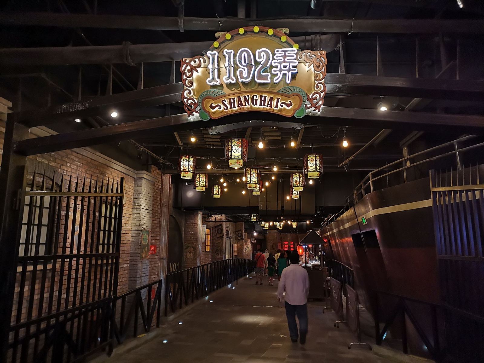 上海步行街游玩攻略路线,游玩上海步行街攻略