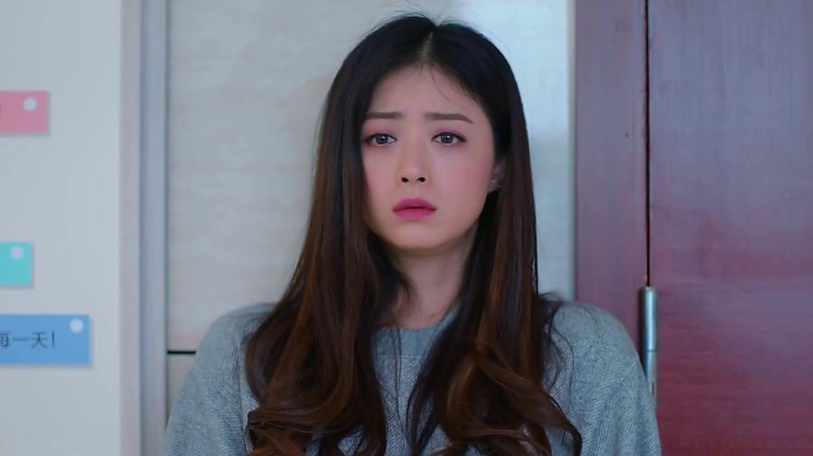 欢乐颂樊胜美被父母虐哭,曲筱绡帮助樊胜美摆脱原生家庭