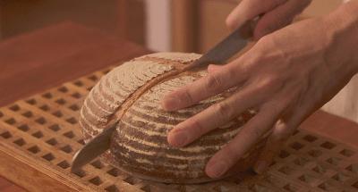 泪目！父亲离世后，她用爱和释怀，治愈了每一个过路人...