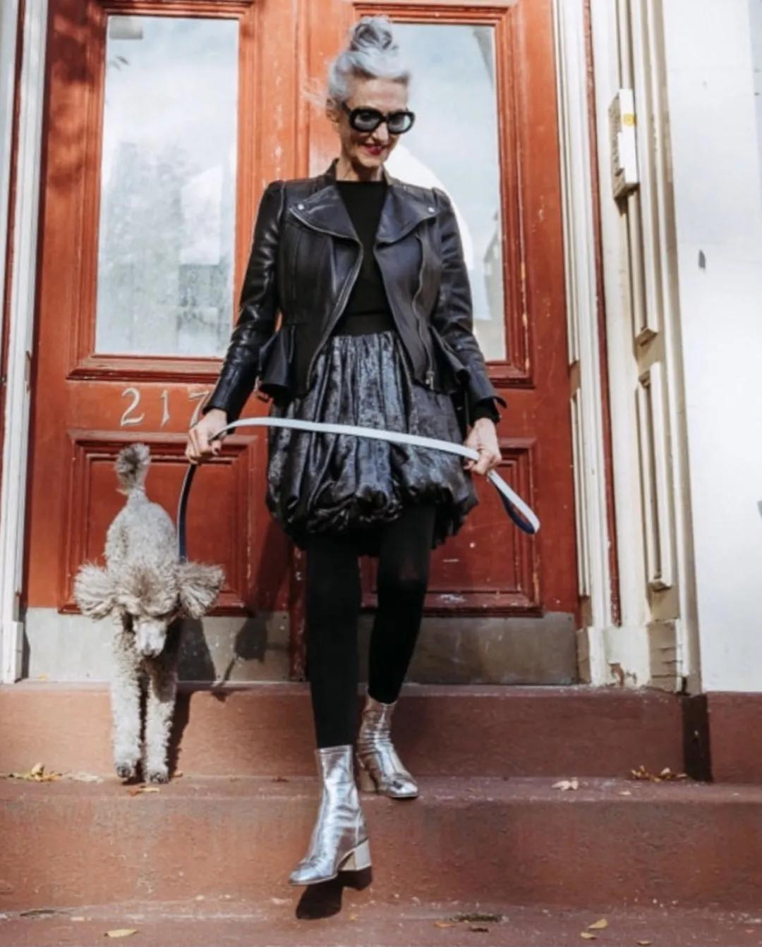 麦当娜50岁时穿衣打扮,61岁麦当娜自曝秀出美貌不减年华