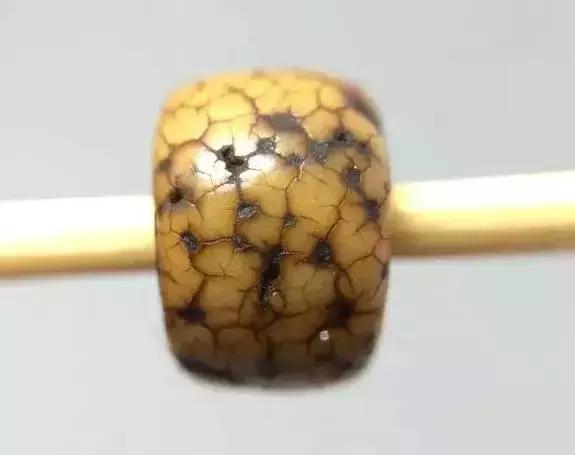 藏传文玩老塑料珠子,文玩老珠