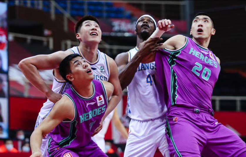 山东哈德森不讲理的三分球,发边线球为什么难