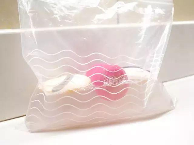 美妆蛋怎么清洗比马桶还脏,超方便省钱的美妆蛋清洗方法