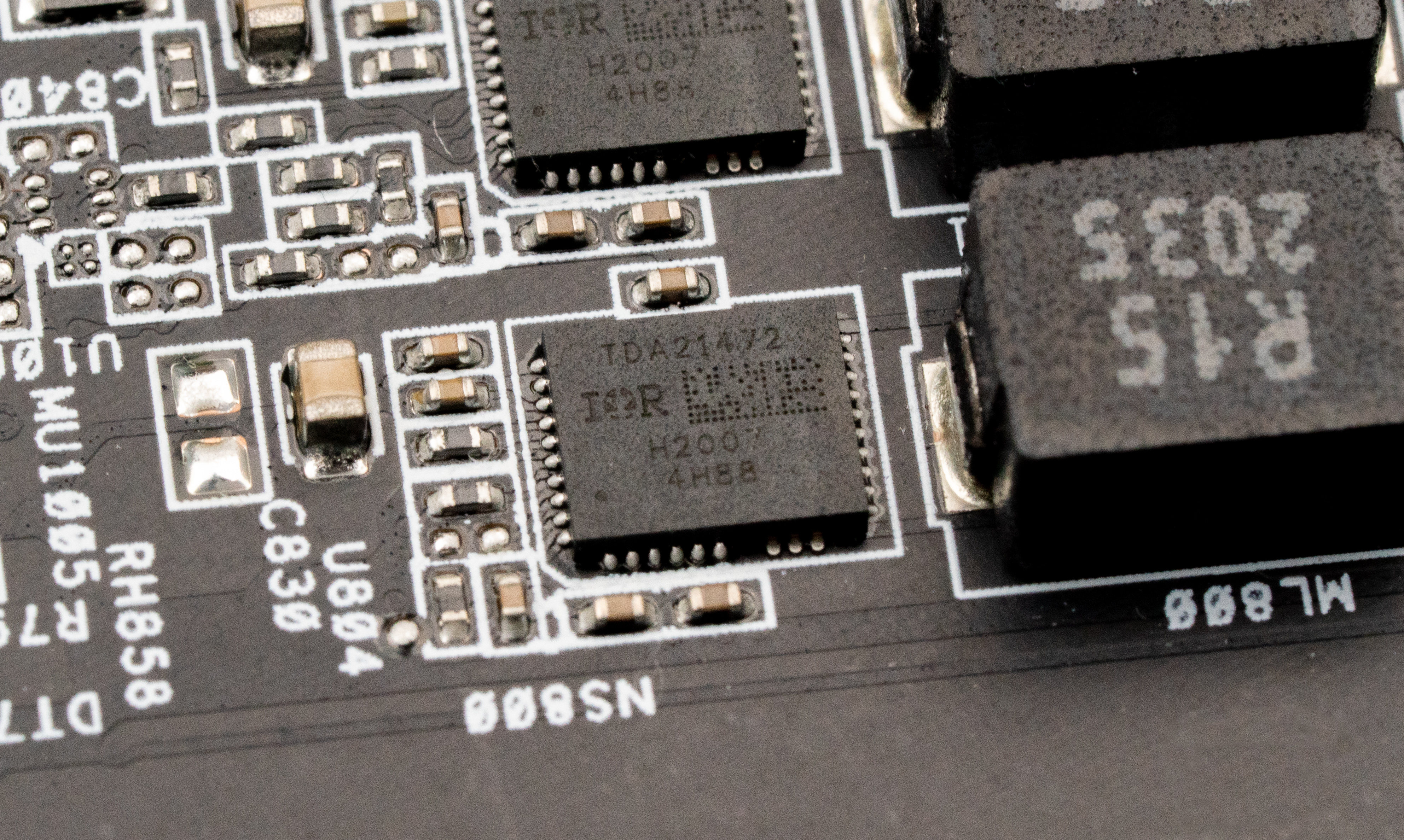 华擎rx6800显卡相当于什么水平,华擎6800显卡测评