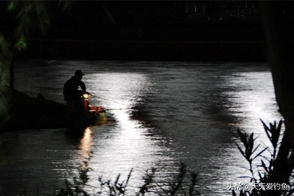 海绵浮漂怎么上夜光棒,小仙郎浮漂如何加夜光棒
