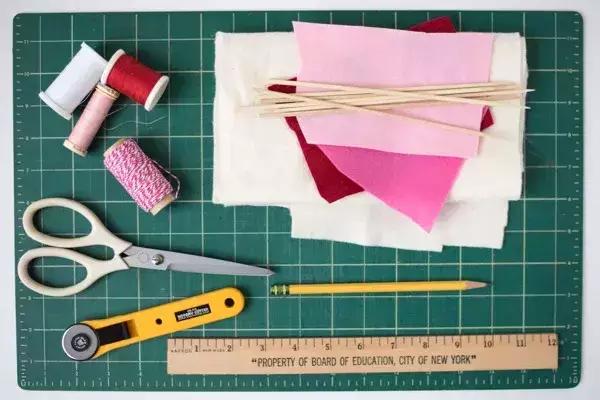 幼儿园废品手工服装制作大全创意,中国传统节日幼儿园挂饰创意手工